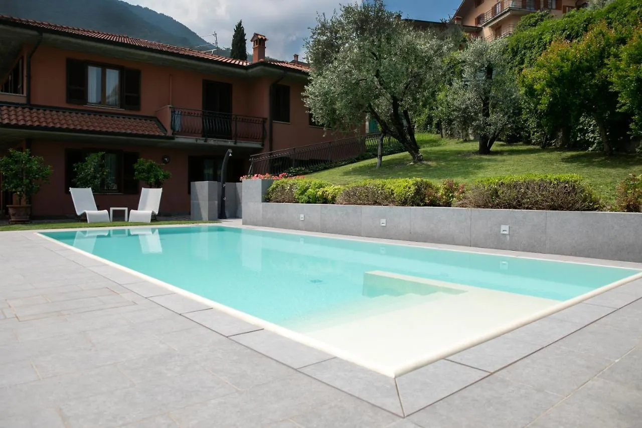 Ai Ronchi B&B Riva di Solto Bed & Breakfast