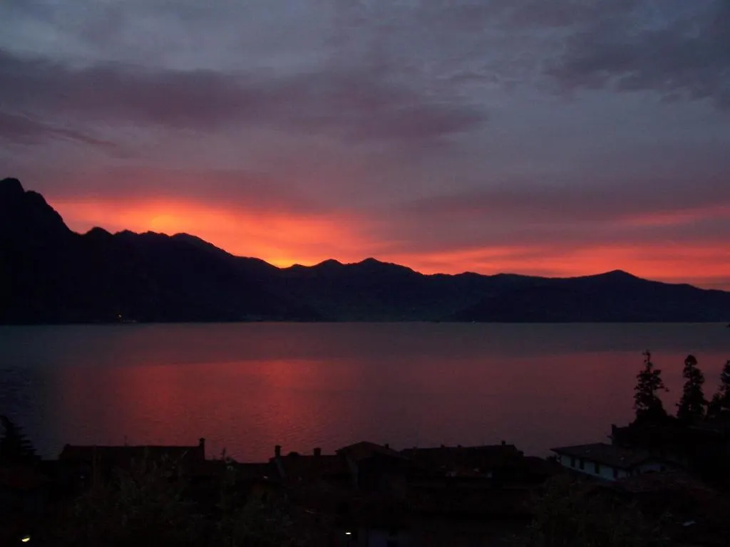Ai Ronchi B&B Riva di Solto Bed & Breakfast